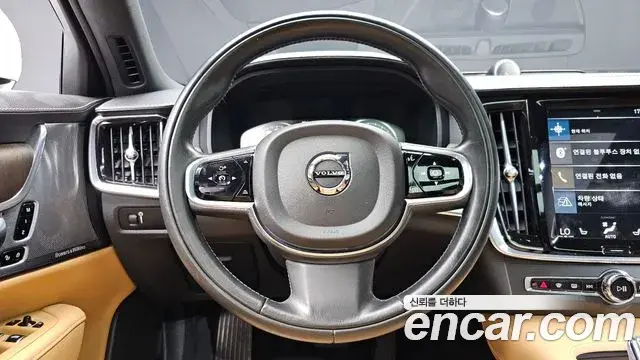 Volvo S90 2021 — ფოტო 19/37