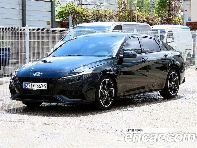 Hyundai Avante 2020 — Фото 1/20