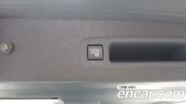 Toyota Sienna 2025 — ფოტო 33/33