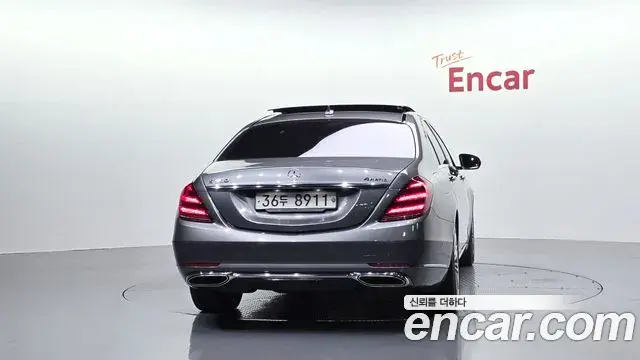 Mercedes-Benz S-Class 2018 — Photo 4/20