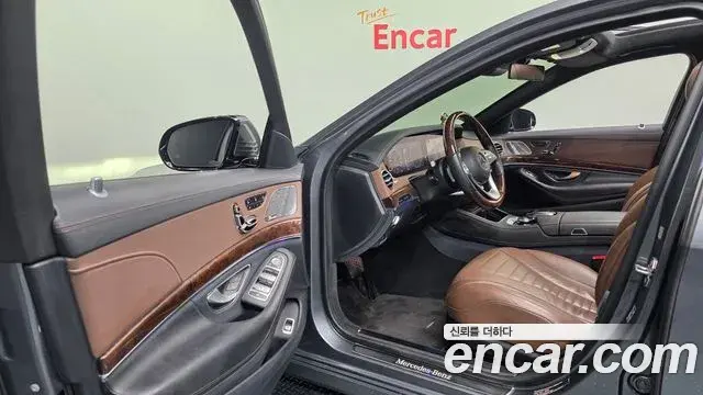 Mercedes-Benz S-Class 2018 — Photo 10/20