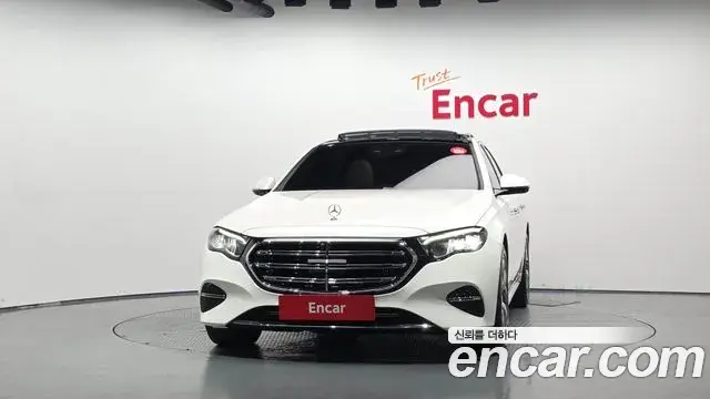 Mercedes-Benz E-Class 2025 — Фото 3/19