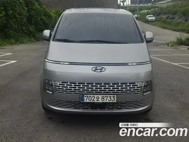 Hyundai Staria 2025 — Фото 2/20
