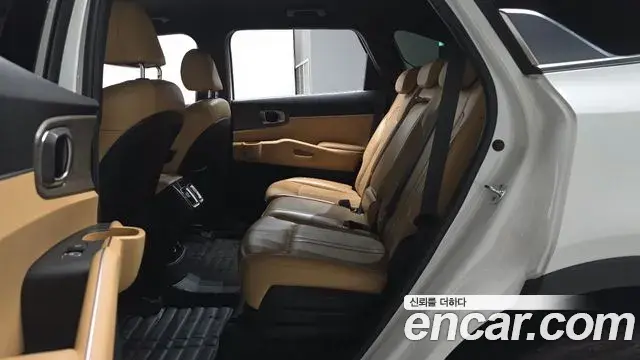 Kia Sorento 2022 — Şəkil 9/39