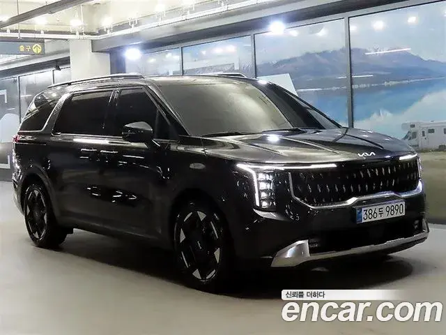 Kia Carnival 2025 — Photo 2/20