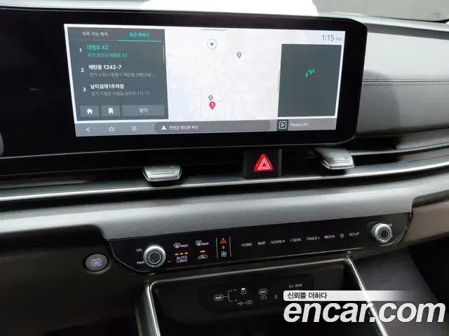 Kia Carnival 2023 — ფოტო 6/33