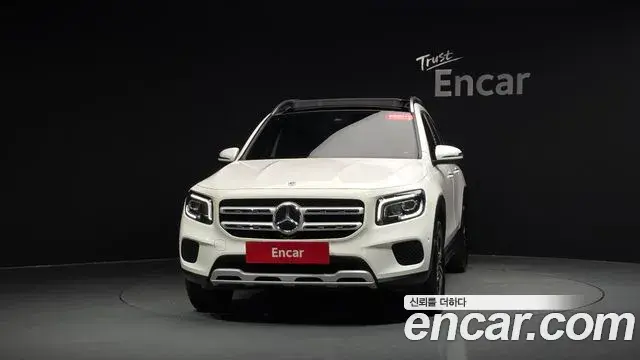 Mercedes-Benz GLB-Class 2021 — Photo 3/20