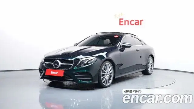 Mercedes-Benz E-Class 2019 — Photo 1/20
