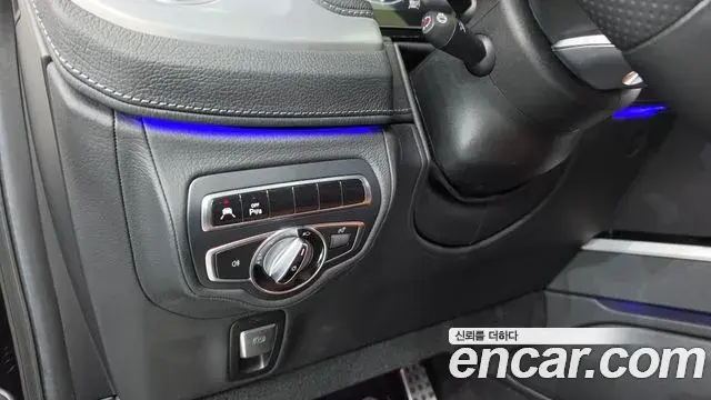 Mercedes-Benz G-Class 2019 — ფოტო 36/38