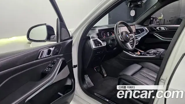 BMW X5 2024 — Photo 10/20