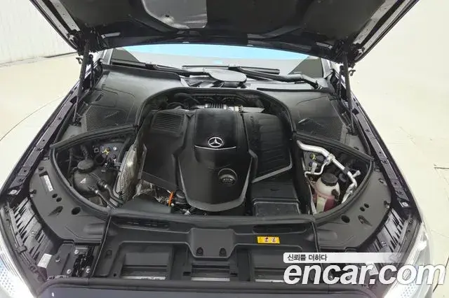 Mercedes-Benz S-Class 2025 — Фото 5/18