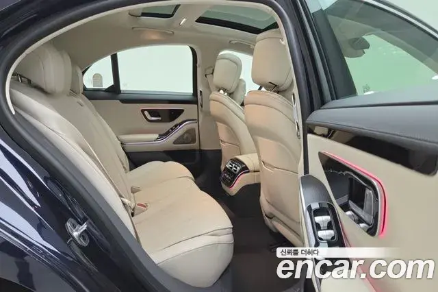 Mercedes-Benz S-Class 2025 — Фото 8/18