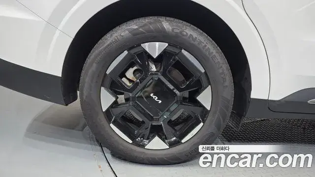 Kia Carnival 2025 — ფოტო 2/35