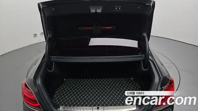 Kia The K9 2018 — Photo 20/20