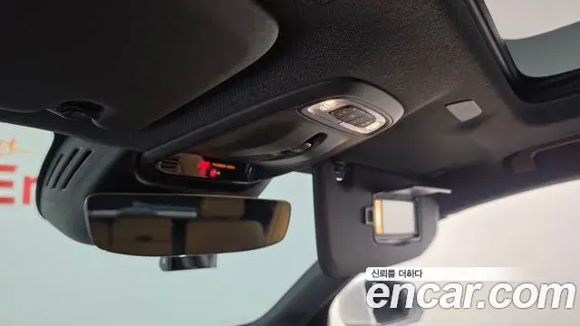 Volvo XC40 2022 — Şəkil 17/27