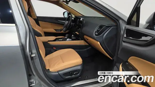 Lexus NX350h 2024 — Şəkil 10/31