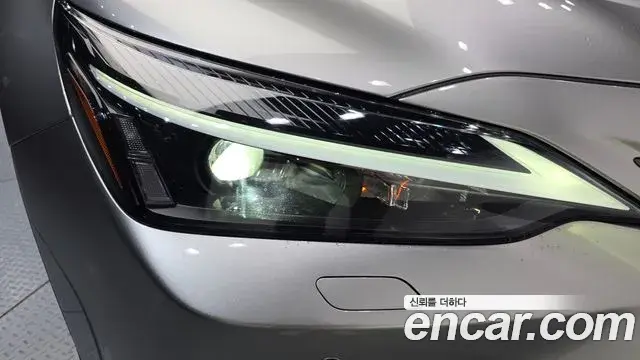 Lexus NX350h 2024 — Şəkil 12/31