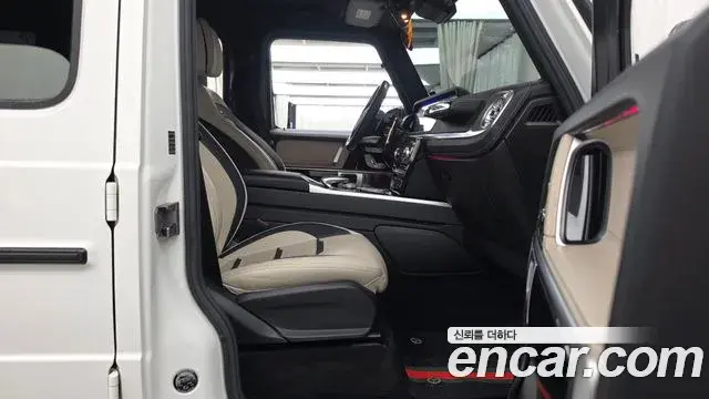 Mercedes-Benz G-Class 2020 — Фото 11/20