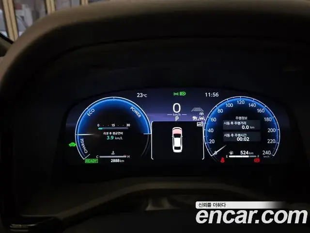 Toyota Camry 2025 — ფოტო 12/12