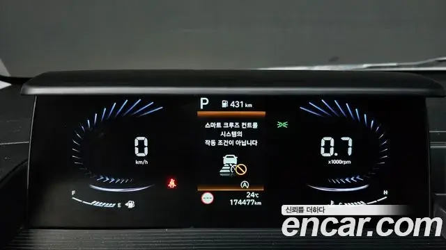 Hyundai Staria 2022 — Photo 8/20