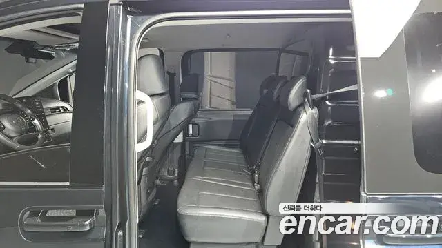Hyundai Staria 2022 — Photo 12/20