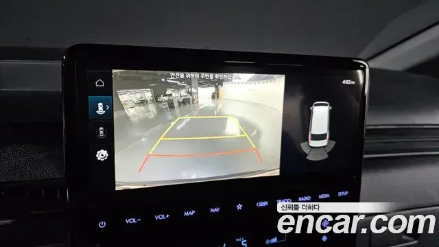 Hyundai Staria 2022 — Photo 15/20