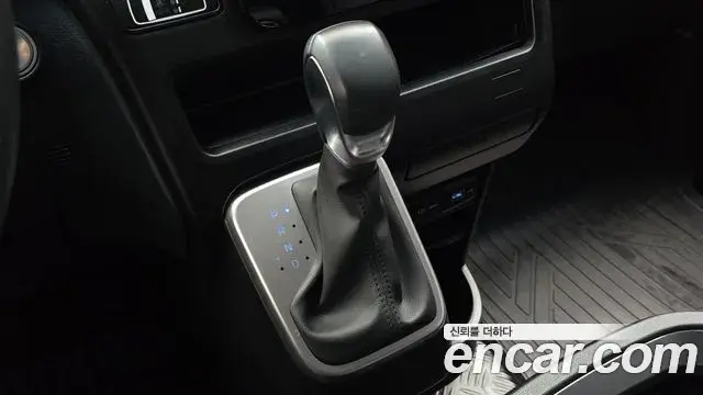 Hyundai Staria 2022 — Фото 9/20