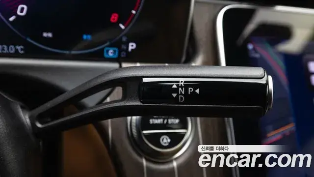 Mercedes-Benz E-Class 2026 — Photo 8/19