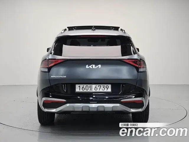 Kia Sportage 2023 — Photo 3/19