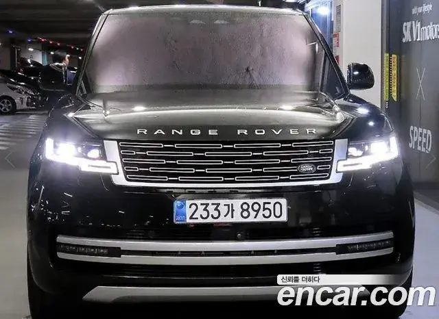 Land Rover Range Rover 2023 — Фото 1/20