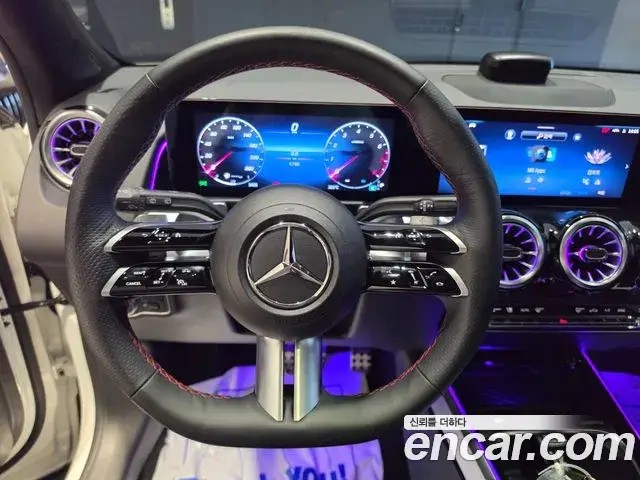 Mercedes-Benz GLB-Class 2026 — Фото 17/20