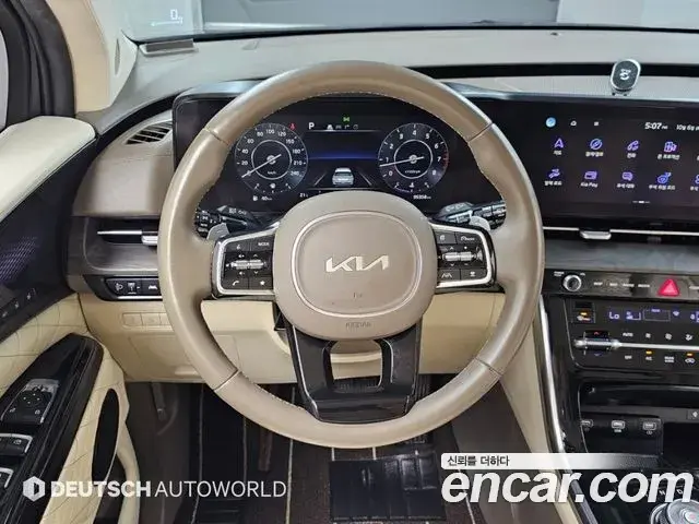 Kia Carnival 2022 — Фото 12/20