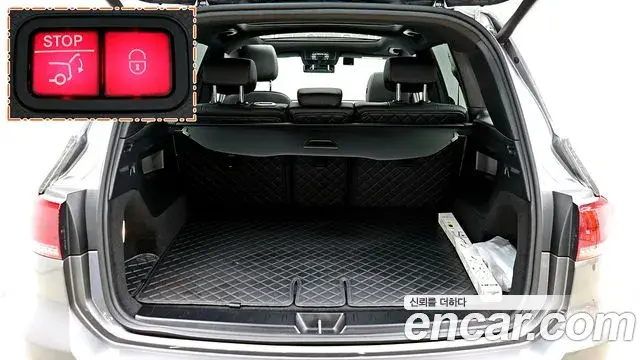 Mercedes-Benz GLB-Class 2023 — Фото 18/20