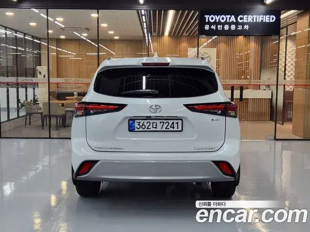 Toyota Highlander 2025 — Şəkil 16/20