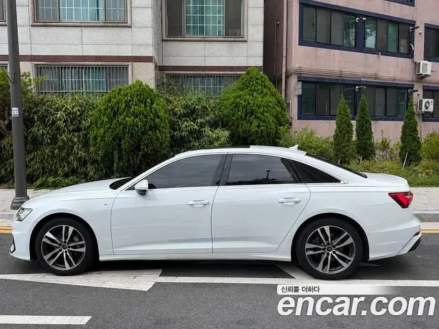 Audi A6 2023 — Photo 1/11