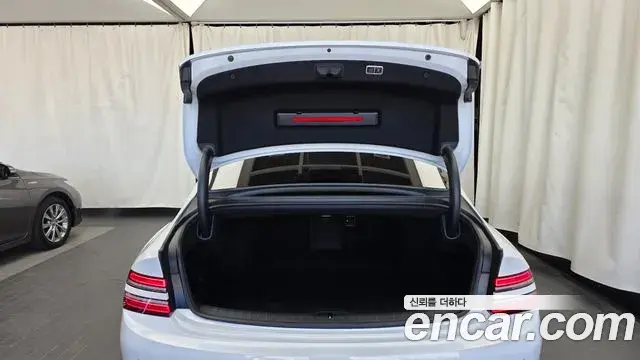 Genesis Electrified G80 2020 — Photo 20/20