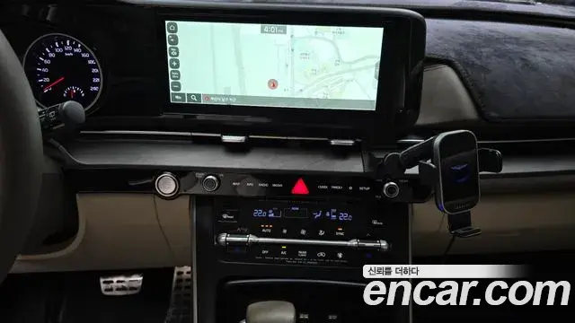 Kia Carnival 2021 — Photo 16/20