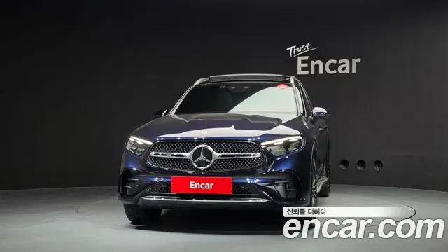 Mercedes-Benz GLC-Class 2024 — Photo 8/35