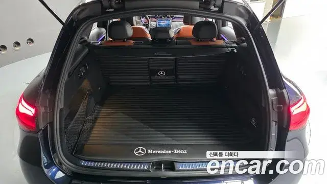 Mercedes-Benz GLC-Class 2024 — Photo 16/35