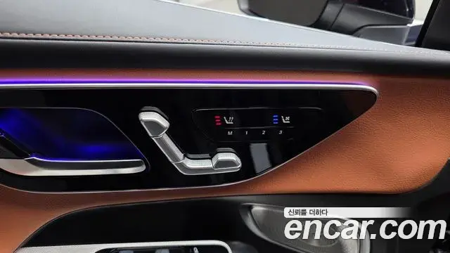 Mercedes-Benz GLC-Class 2024 — Photo 32/35