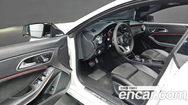 Mercedes-Benz CLA-Class 2018 — Photo 11/20