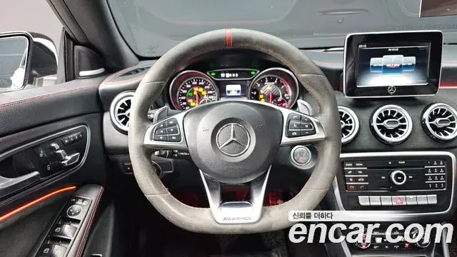 Mercedes-Benz CLA-Class 2018 — Photo 12/20