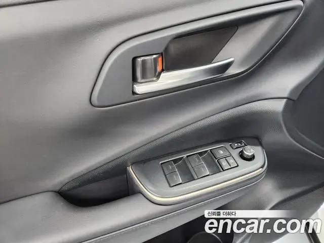 Toyota Crown Crossover 2023 — Şəkil 3/19