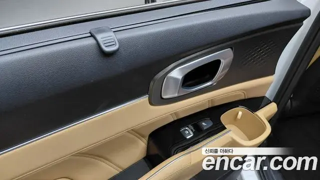 Kia Sorento 2021 — Фото 19/20
