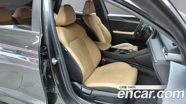 Kia K5 2021 — Şəkil 22/30
