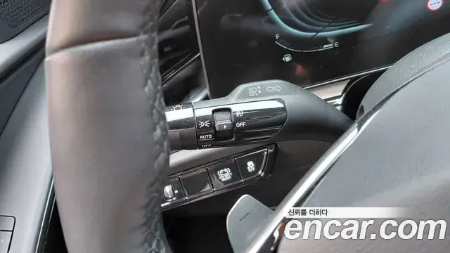 Kia Niro 2022 — Фото 19/20