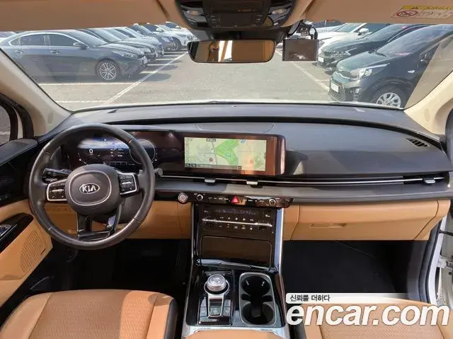 Kia Carnival 2020 — Фото 8/20
