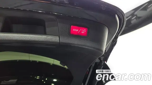 Mercedes-Benz GLA-Class 2018 — ფოტო 7/35