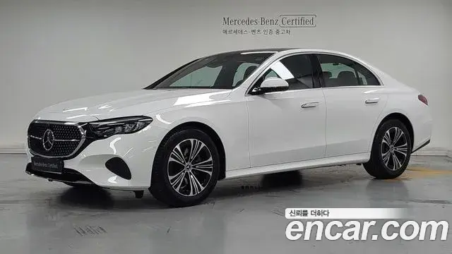 Mercedes-Benz E-Class 2025 — Фото 1/20