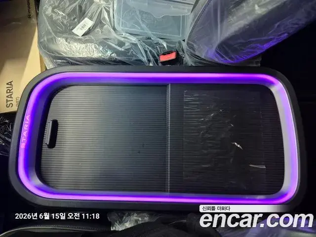 Hyundai Staria 2025 — Photo 12/14